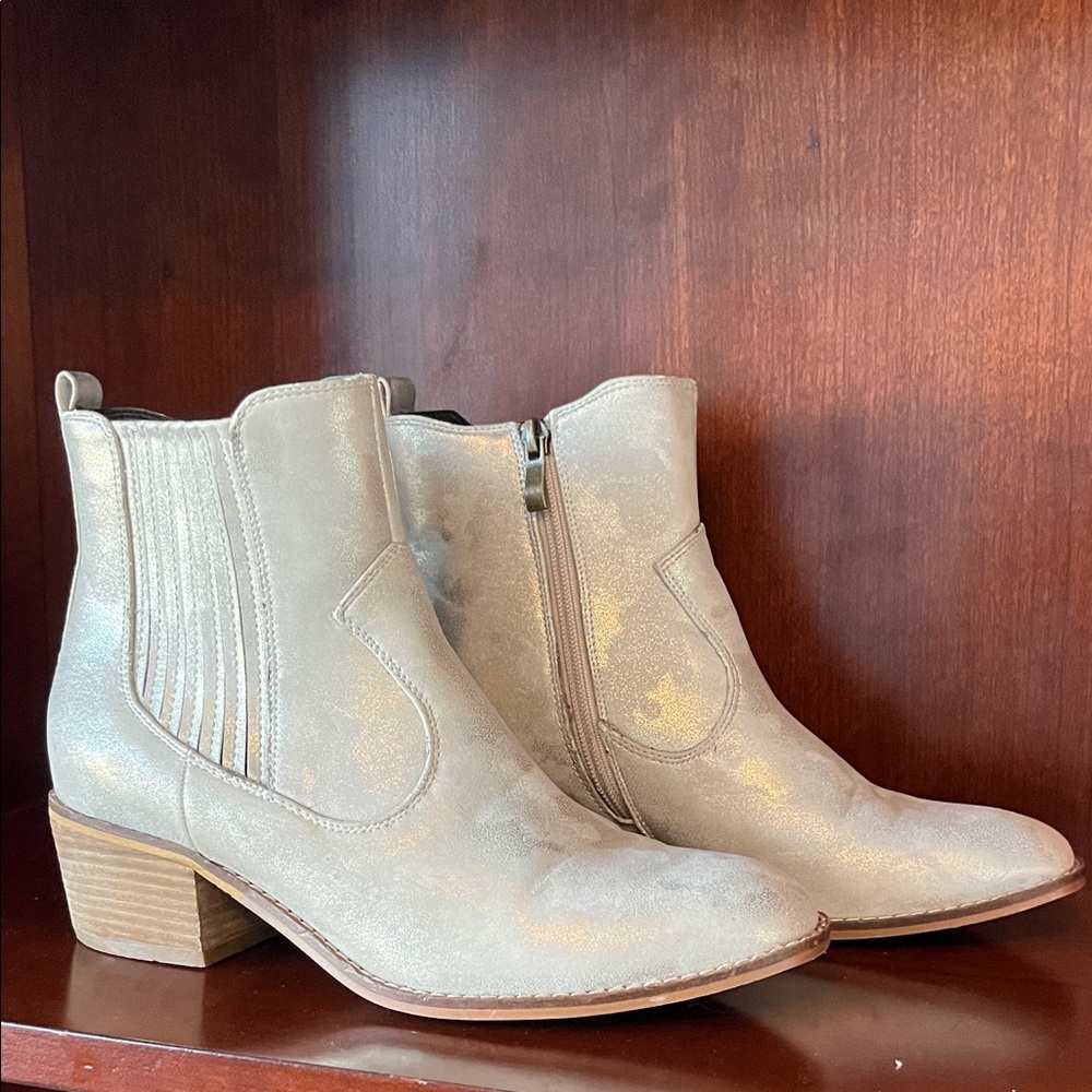 Corkys Starboard Boot